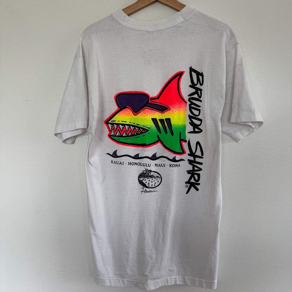 Vintage 90s Brudda Shark Hawaii T-Shirt Mens Large Surfing Single Stitch USA Tee